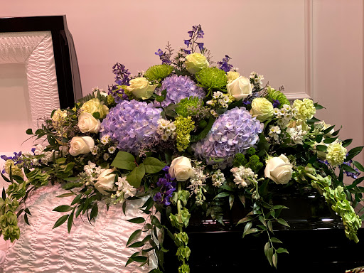 Florist «Mt Washington Florist», reviews and photos, 145 N Bardstown Rd, Mt Washington, KY 40047, USA