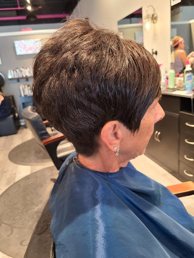 Beauty Salon «Salon 131», reviews and photos, 13049 Park Blvd N, Seminole, FL 33776, USA