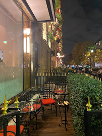 Atmosphère du Restaurant Le Relais Plaza à Paris - n°9