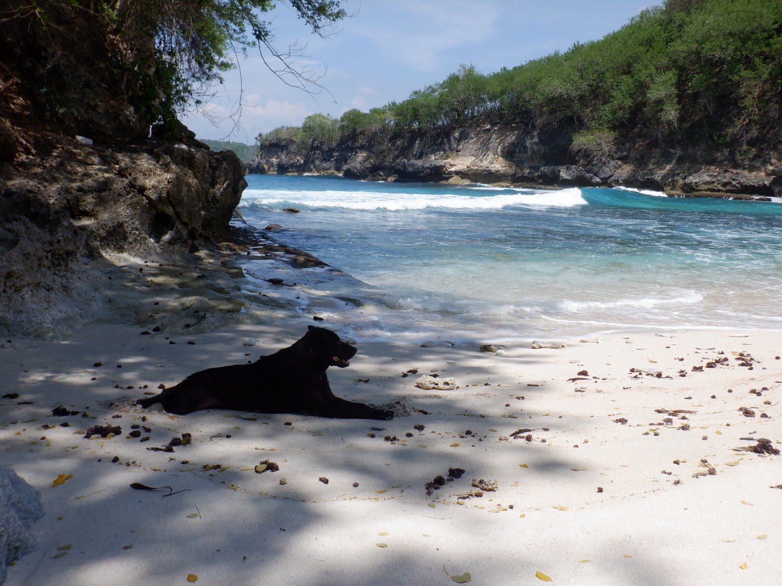 Foto von Puyung Beach und seine wunderschöne Landschaft