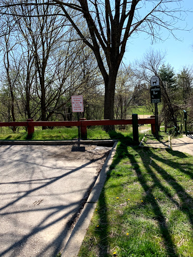 Memorial Park «Captain Stephen Olney Memorial Park», reviews and photos, Smithfield Rd, North Providence, RI 02904, USA