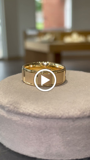 Jewelry Store «Edward Warren Jewelers», reviews and photos, 1610 Cross Creeks Blvd, Pickerington, OH 43147, USA