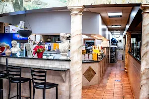 Bella Roma Restaurant and Pizzeria image