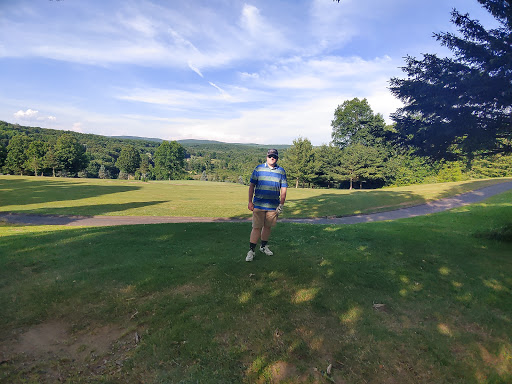 Golf Course «Quarry Ridge Golf Course, INC», reviews and photos, 9 Rose Hill Rd, Portland, CT 06480, USA