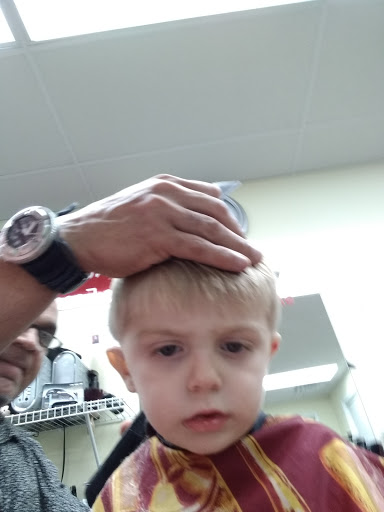 Barber Shop «Furnace Branch Barber Shop», reviews and photos, 7304 E Furnace Branch Rd, Glen Burnie, MD 21060, USA