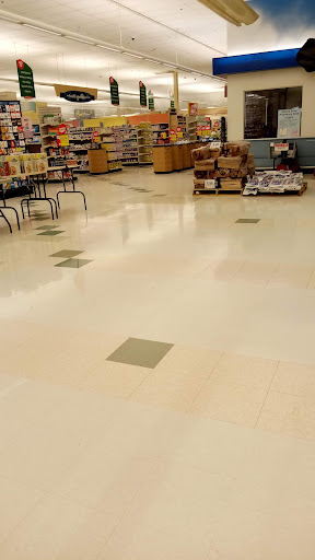 Grocery Store «Stop & Shop», reviews and photos, 24 Summerfield Blvd, Dayton, NJ 08810, USA