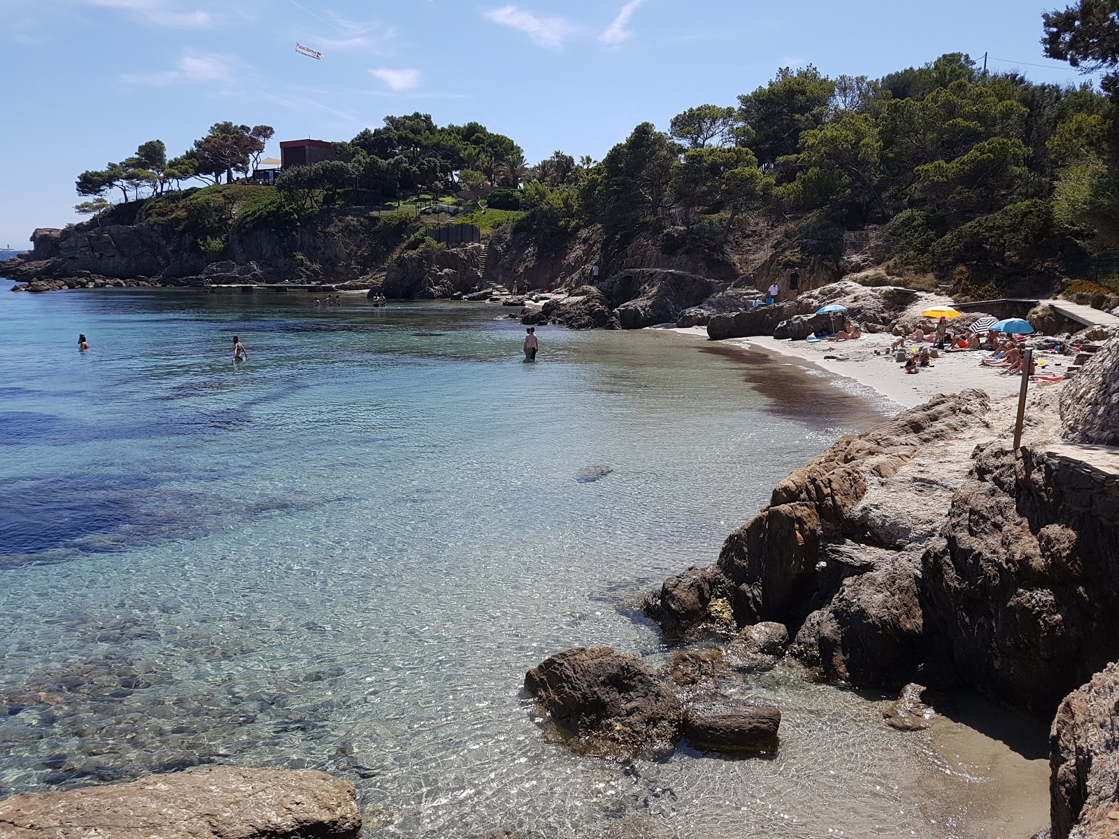 Foto von Bouvet beach mit beiger sand & kies Oberfläche