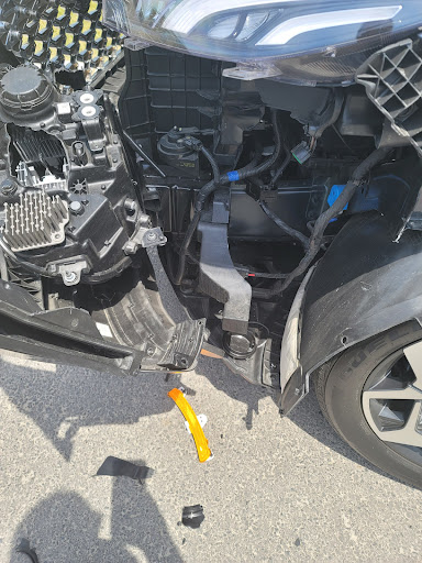 Car Dealer «Ken Garff Body & Glass American Fork», reviews and photos, 1058 S Auto Mall Dr, American Fork, UT 84003, USA