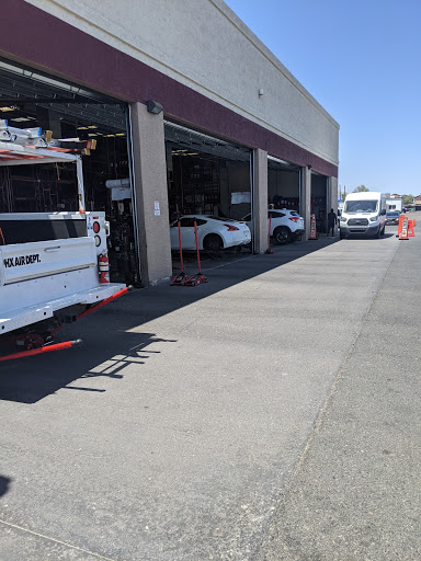 Tire Shop «Discount Tire Store», reviews and photos, 2422 E Bell Rd, Phoenix, AZ 85032, USA