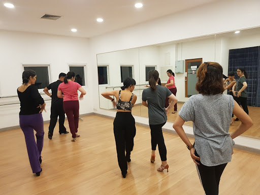 Adult ballet classes beginners Bangkok