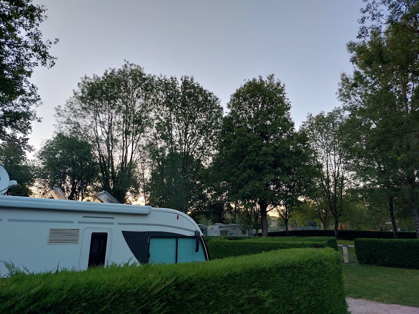 Camping De Mon Village (Aire Camping-Car Park) Monthou-sur-Cher