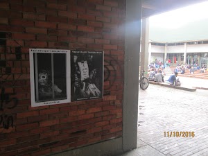 CARTELES BOGOTÁ - photo 1
