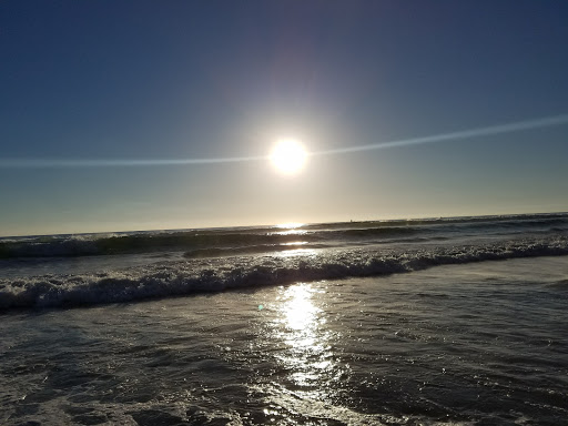 Shopping Mall «Beach Walk Shopping Center», reviews and photos, 437 Hwy 101, Solana Beach, CA 92075, USA