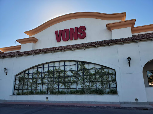 Grocery Store «Vons», reviews and photos, 369 Magnolia Ave, Corona, CA 92879, USA