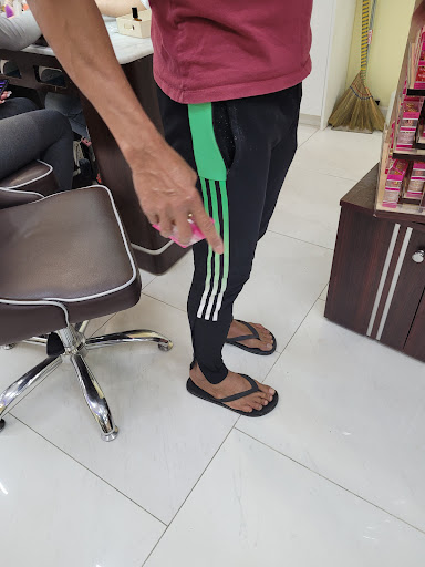 Shopping Mall «Prospect Plaza Shopping Center», reviews and photos, 18-54 Kane St, West Hartford, CT 06101, USA