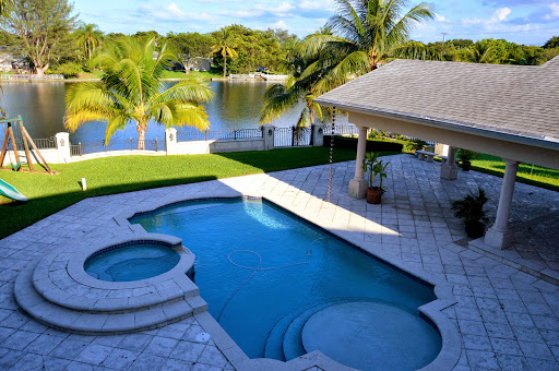 Real Estate Consultant «The Levy Group at Coldwell Banker Pinecrest», reviews and photos, 12651 S Dixie Hwy #101, Pinecrest, FL 33156, USA