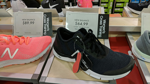 Shoe Store «DSW Designer Shoe Warehouse», reviews and photos, 17502 Hawthorne Blvd, Torrance, CA 90504, USA