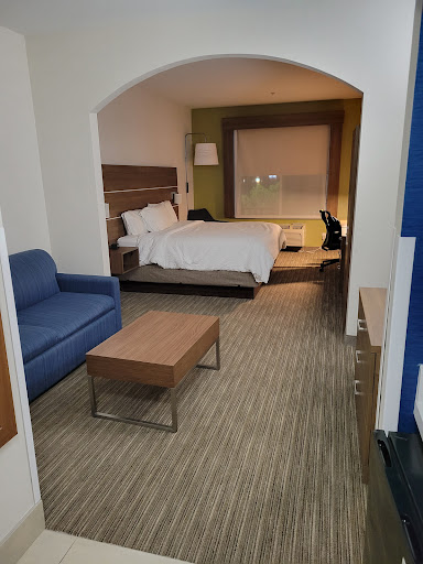 Holiday Inn Express & Suites Banning, an IHG Hotel image