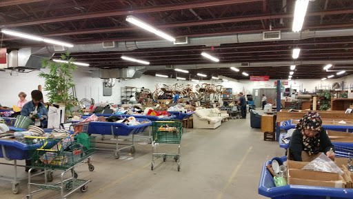 Thrift Store «St. Vincent de Paul Dig & Save Outlet», reviews and photos, 1900 S Park St, Madison, WI 53713, USA