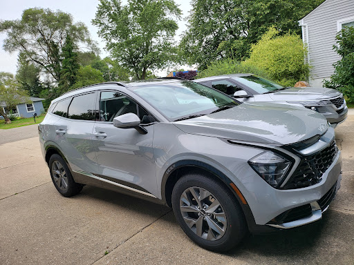 Auto Repair Shop «Summit Place Kia East», reviews and photos, 44900 N Gratiot Ave, Charter Twp of Clinton, MI 48036, USA