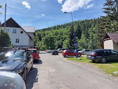 Parking Turystyczny Bielice Leśniczówka.