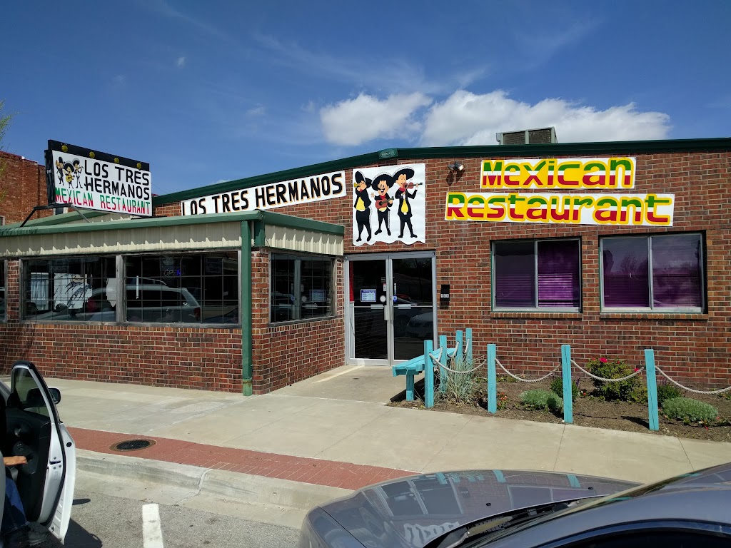 Los Tres Hermanos Mexican Restaurant 74021