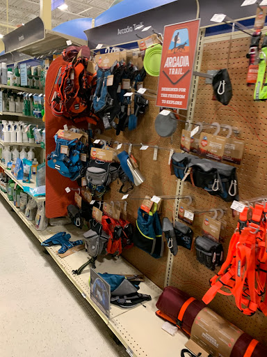 Pet Supply Store «PetSmart», reviews and photos, 5890 Trussville Crossings Pkwy, Birmingham, AL 35235, USA