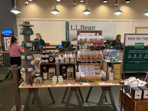 Clothing Store «L.L. Bean», reviews and photos, 100 South Avenue, Bloomington, MN 55425, USA