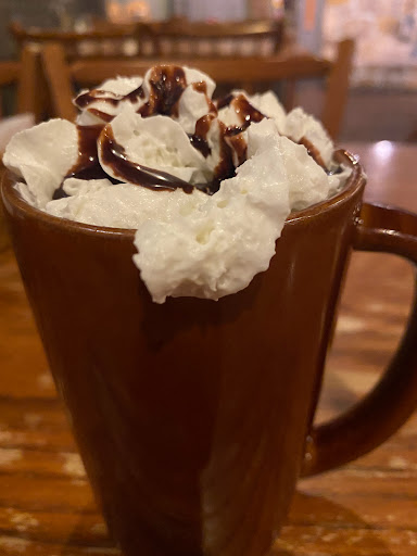 American Restaurant «Cracker Barrel Old Country Store», reviews and photos, 1162 Wayne Ave, Chambersburg, PA 17202, USA