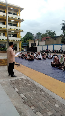 Komunitas - SMP Negeri 240 Jakarta