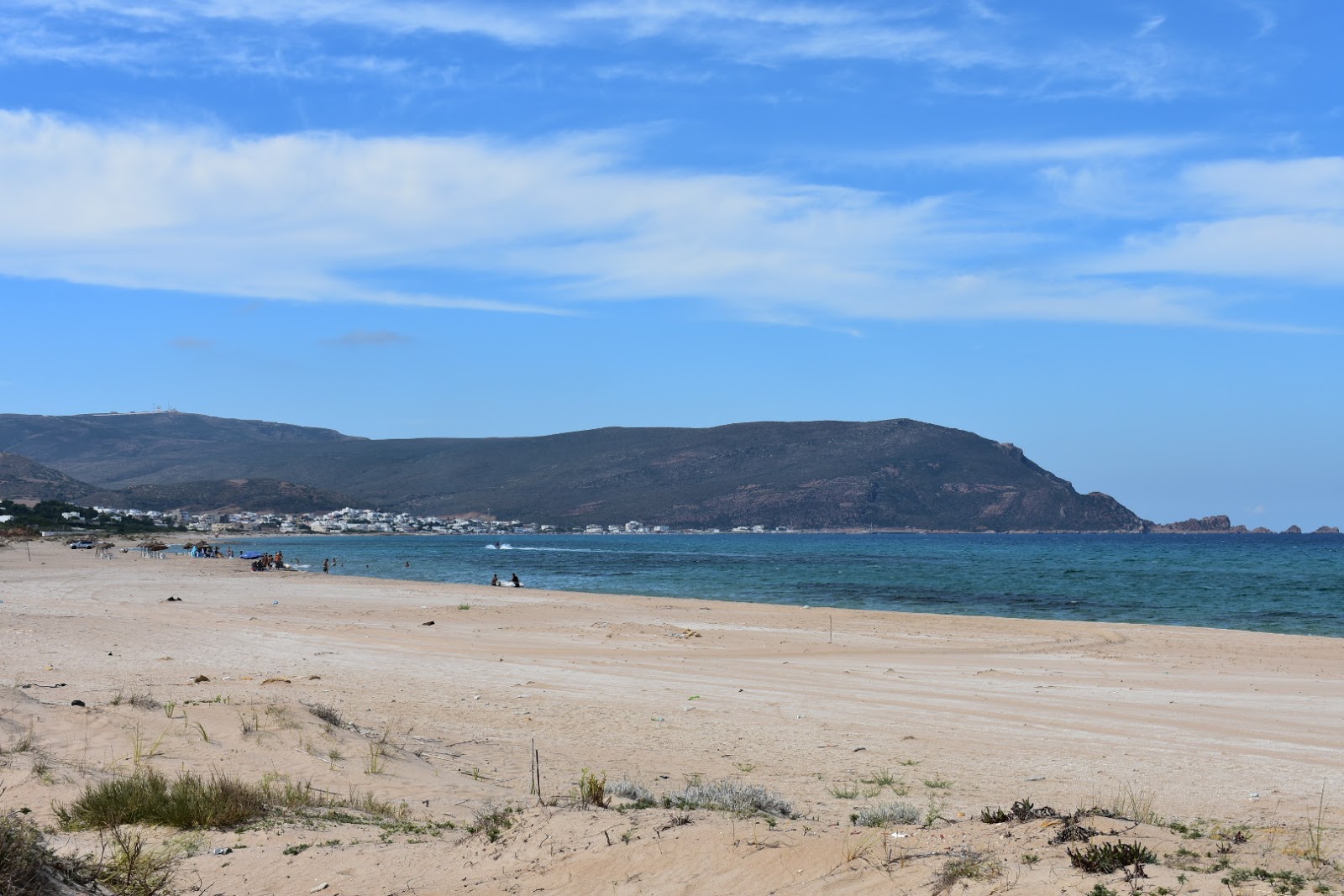 Photo de Eastern Haouaria II avec rivage droit, long