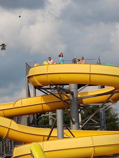 Water Park «Uhrichsville Water Park», reviews and photos, 401 E 12th St, Uhrichsville, OH 44683, USA