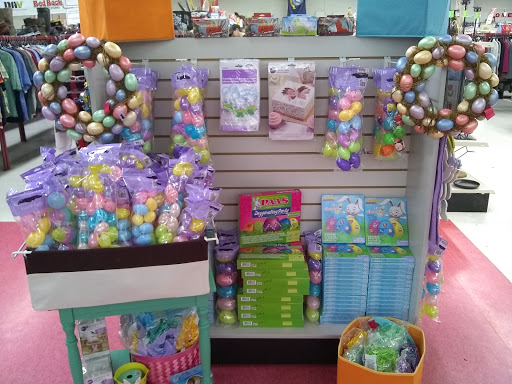 Thrift Store «Red Racks Thrift Store», reviews and photos, 1711 N Glenstone Ave, Springfield, MO 65803, USA