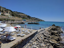 Foto von Spiaggia Tre Ponti mit geräumige bucht