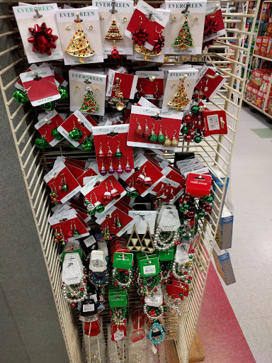 Home Goods Store «Christmas Tree Shops», reviews and photos, 15 Backus Ave Suite 42, Danbury, CT 06810, USA