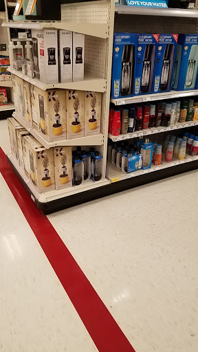 Department Store «Target», reviews and photos, 18855 N Market Pl Dr, Aurora, OH 44202, USA