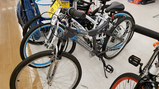 Sporting Goods Store «Big 5 Sporting Goods», reviews and photos, 1746 W Olive Ave, Merced, CA 95348, USA