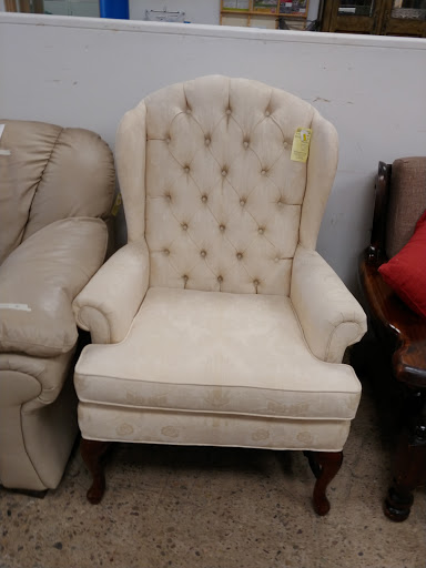 Shopping Mall «Langhorne Square Shopping Center», reviews and photos, Old Lincoln Highway Route 1, Levittown, PA 19056, USA