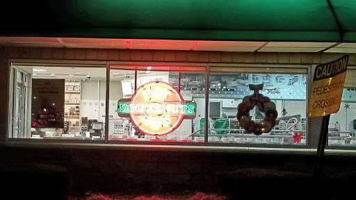 Bakery «Krispy Kreme Doughnuts», reviews and photos, 2900 S 108th St, Milwaukee, WI 53227, USA