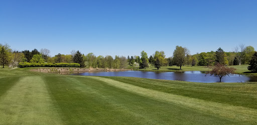 Public Golf Course «St Denis Golf Club & Party Center», reviews and photos, 10660 Chardon Rd, Chardon, OH 44024, USA