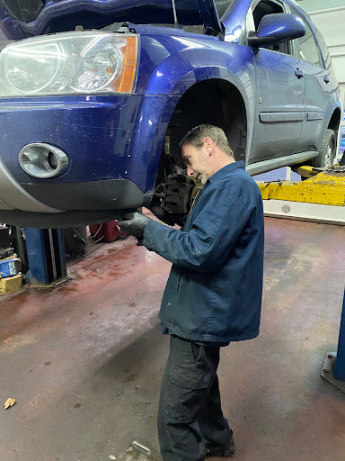 Auto Repair Shop «Greitens Auto Service», reviews and photos, 5804 W Bluemound Rd, Milwaukee, WI 53213, USA