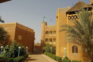 Hotel de la Paix d 'Agadez image