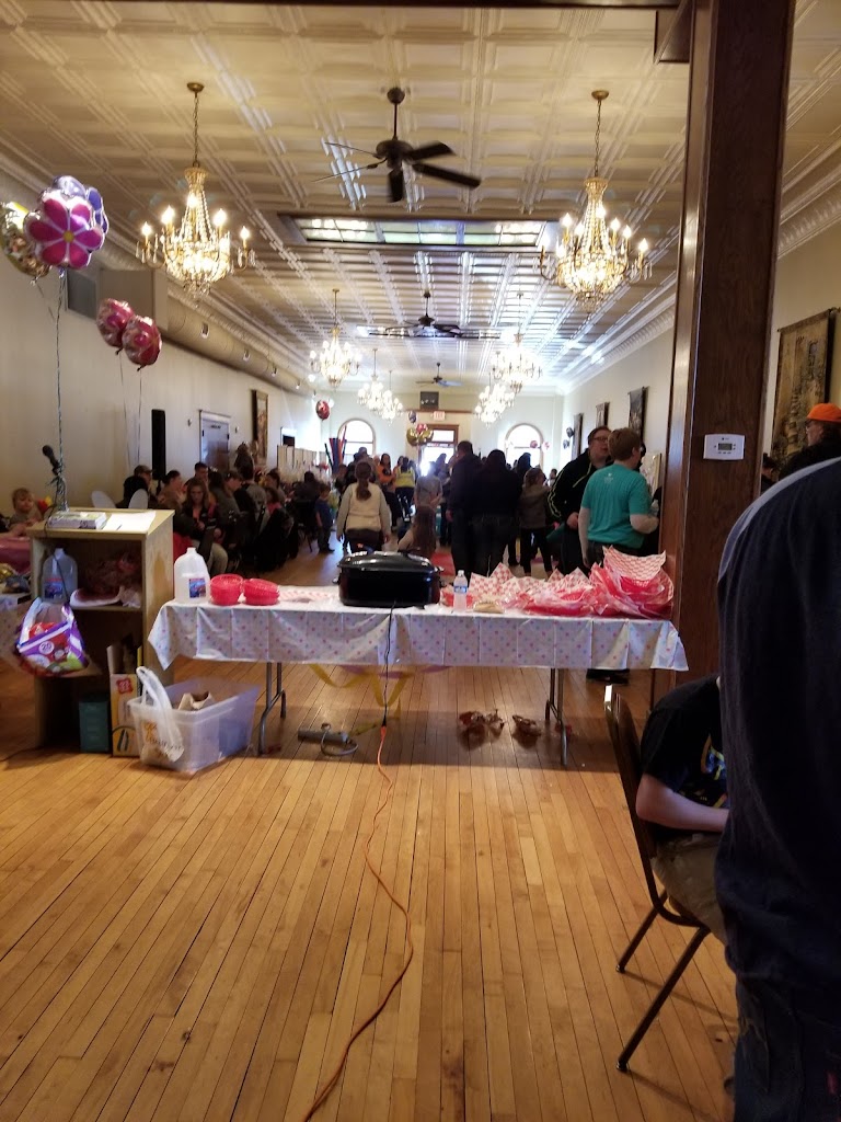 Hahn's Dining & Lounge 55396