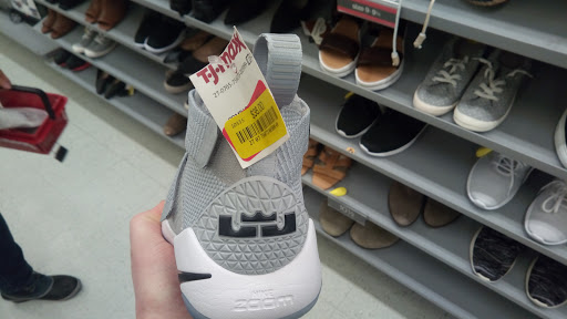 Department Store «T.J. Maxx», reviews and photos, 711 Southbridge St, Auburn, MA 01501, USA