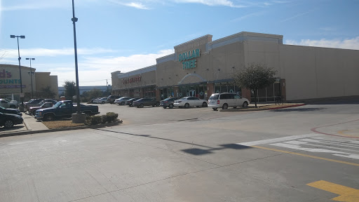 Dollar Store «Dollar Tree», reviews and photos, 4430 Dfw Turnpike, Dallas, TX 75211, USA
