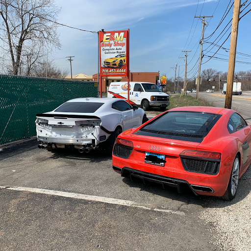 Auto Body Shop «E&M Auto Body Shop», reviews and photos, 3120 River Rd, River Grove, IL 60171, USA