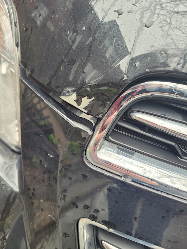 Auto Body Shop «Rogers Park Auto Body Shop», reviews and photos, 6828 N Clark St, Chicago, IL 60626, USA