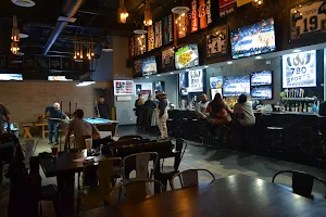 780 Sports Bar & Grill image
