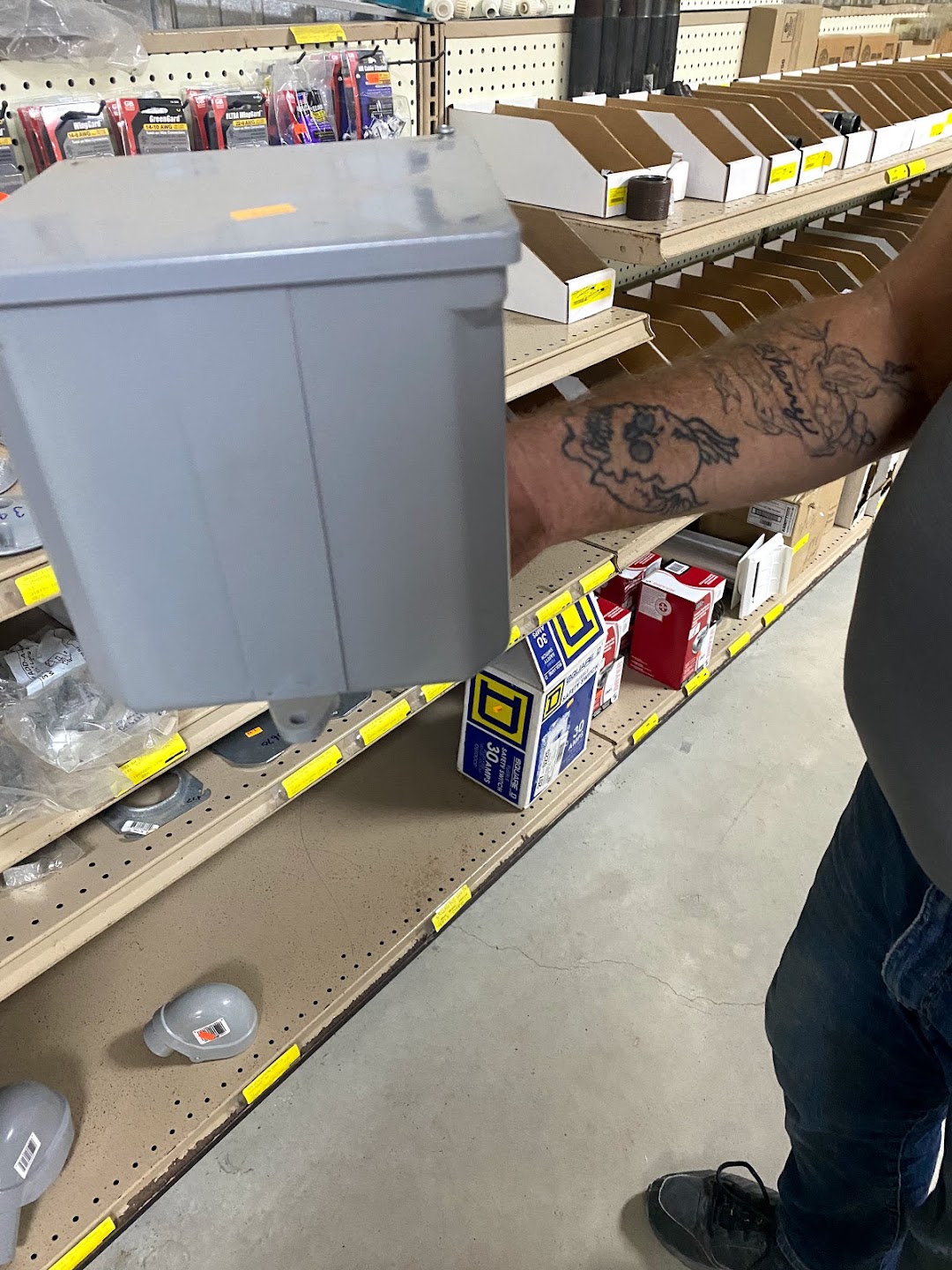 Johnsons Feed & Hardware