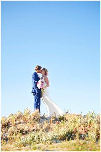 The Love Story Photography - Small weddings and elopements.